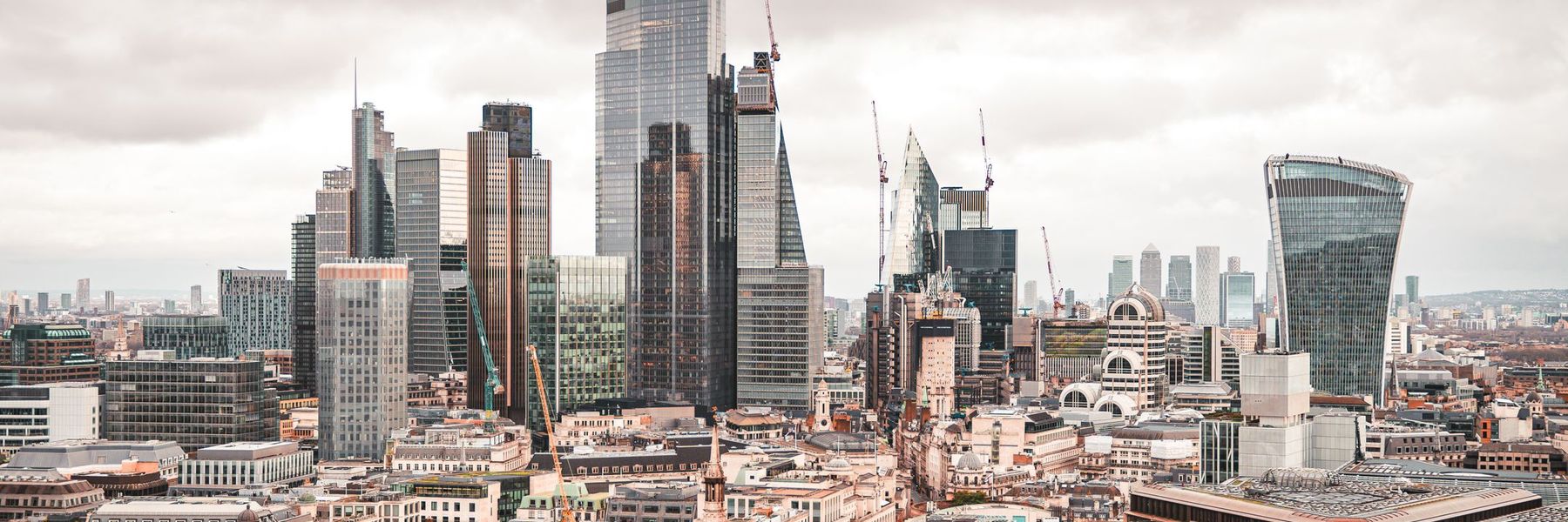 The City of London skyline, home of the Data and AI School of London